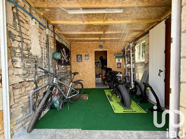 Immeuble à vendre 121 m² Vouillé