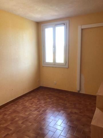 Maison à deux niveaux sur les hauteurs d'Apt