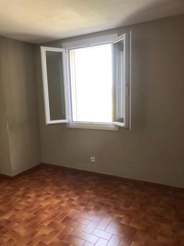 Maison à deux niveaux sur les hauteurs d'Apt