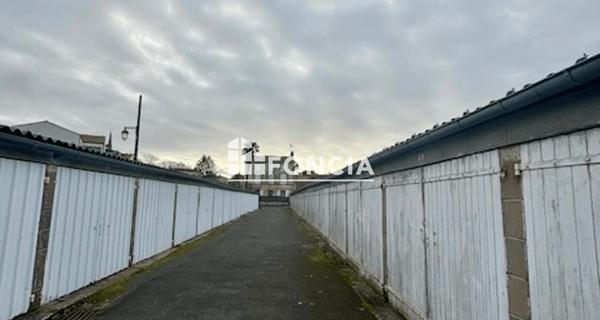 Location Parking - Niort 79000