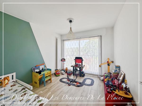 Bailly (78870) APPARTEMENT 115 m² DERNIER ÉTAGE VUE DÉGAGÉE