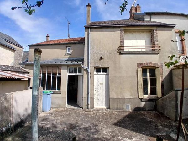 Vente Maison de village 7 pièces 150 m2 à Toury