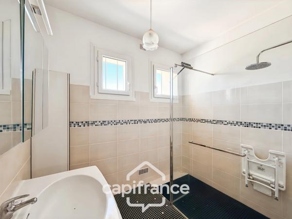 Maison à vendre 5 pièces PONTIVY (56) avec grand terrain