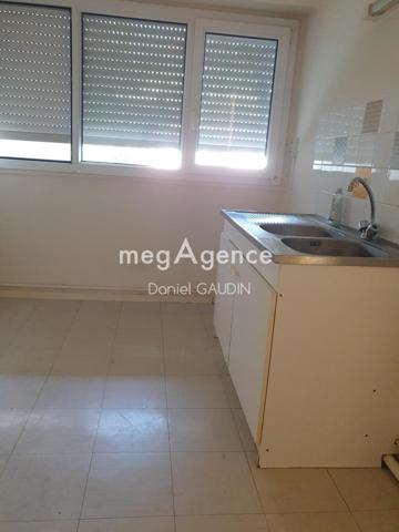 Appartement à COGNAC, 16100 - 2 pièces 53m²