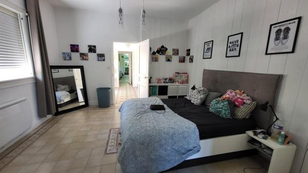 Belle maison de caractère avec gites et piscine