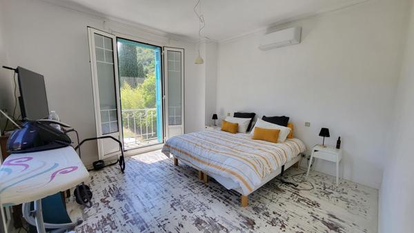 Belle maison de caractère avec gites et piscine