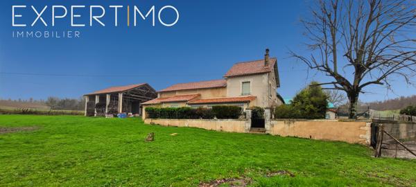 Lisle (24350) À vendre ancienne ferme restaurée de 110 m² habitable, grange et dépendances de 335 m² secteur Tocane Saint Ap