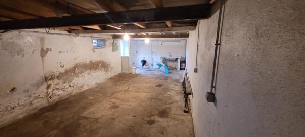 Lisle (24350) À vendre ancienne ferme restaurée de 110 m² habitable, grange et dépendances de 335 m² secteur Tocane Saint Ap