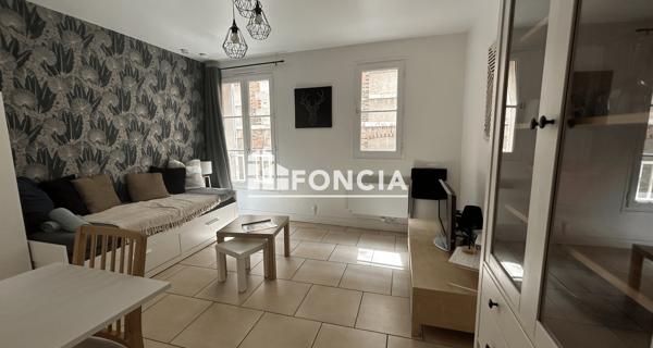 À vendre Studio 23.96 m² - Chartres 28000