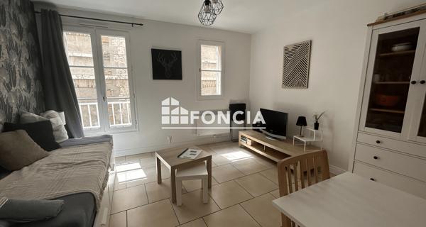 À vendre Studio 23.96 m² - Chartres 28000