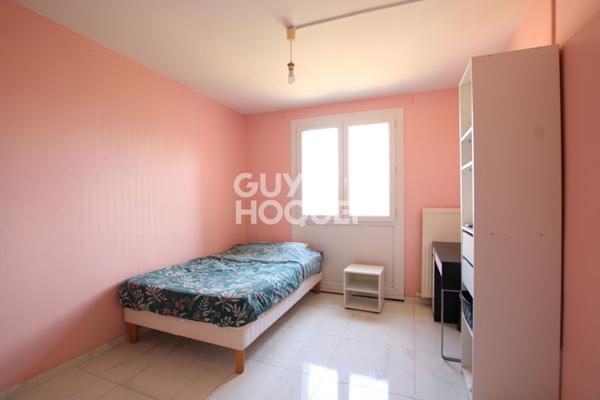 À vendre : Appartement spacieux de 5 pièces à Avignon, quartier Monclar