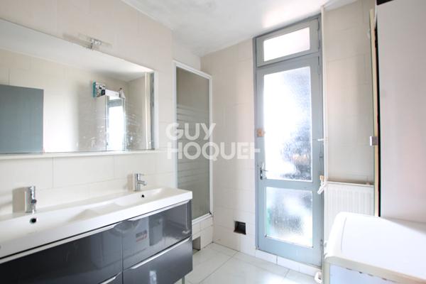 À vendre : Appartement spacieux de 5 pièces à Avignon, quartier Monclar