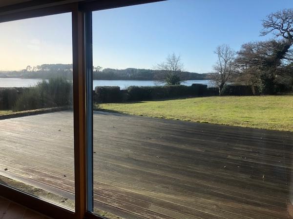 Propriété de charme avec vue sur le Golfe du Morbihan et piscine chauffée à vendre à Arradon