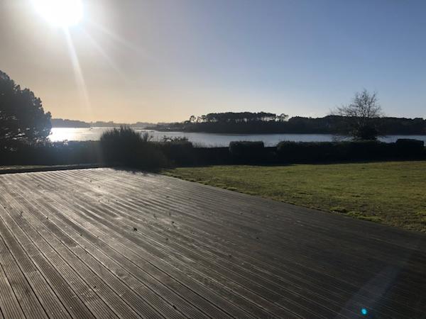 Propriété de charme avec vue sur le Golfe du Morbihan et piscine chauffée à vendre à Arradon