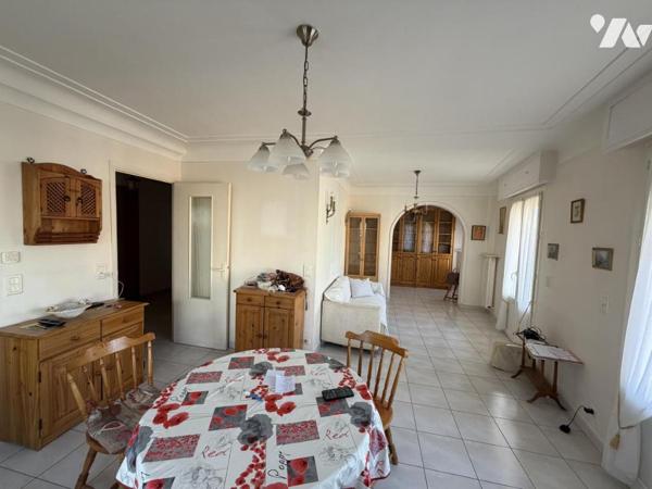Menton centre, 3 pièces de 77 m² proche des tennis 