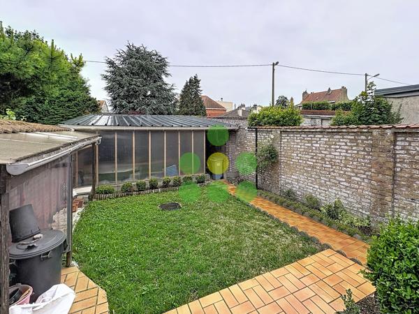 Maison
         5 pièces
        - 130 m² 269 000 € *