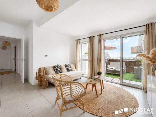 T3 récent de 62 m² – terrasse, parking, piscine et ascenseur