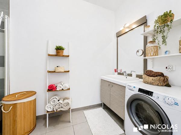 T3 récent de 62 m² – terrasse, parking, piscine et ascenseur