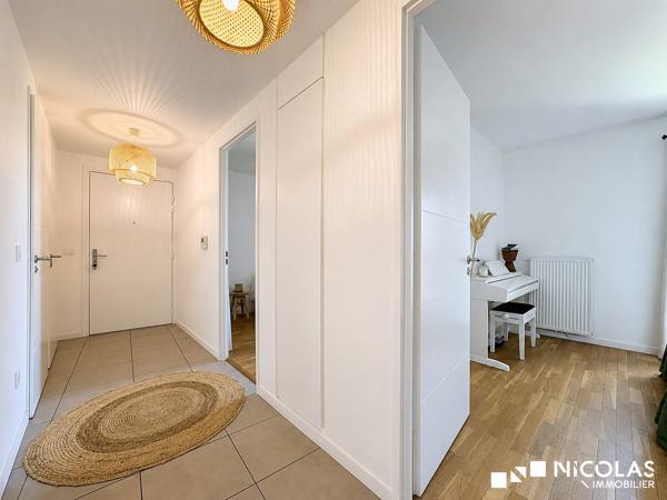 T3 récent de 62 m² – terrasse, parking, piscine et ascenseur
