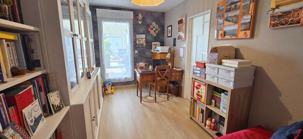 Superbe Appartement T4 , récent gare et centre à pieds !