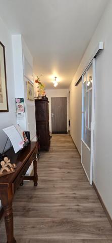 Superbe Appartement T4 , récent gare et centre à pieds !