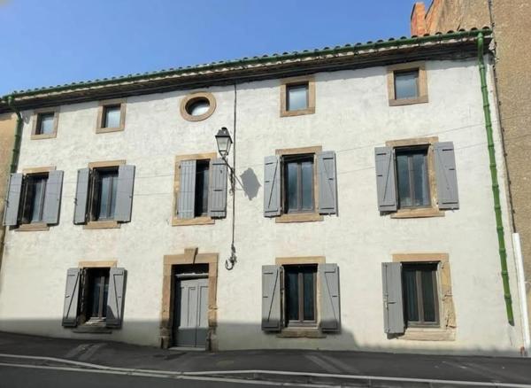 En exclusivité : Grande maison 214 m² – Idéal gîtes / chambres d’hôtes / demeure familiale – Jardin – Proche Lézignan-Corbières – 309 000 € FAI