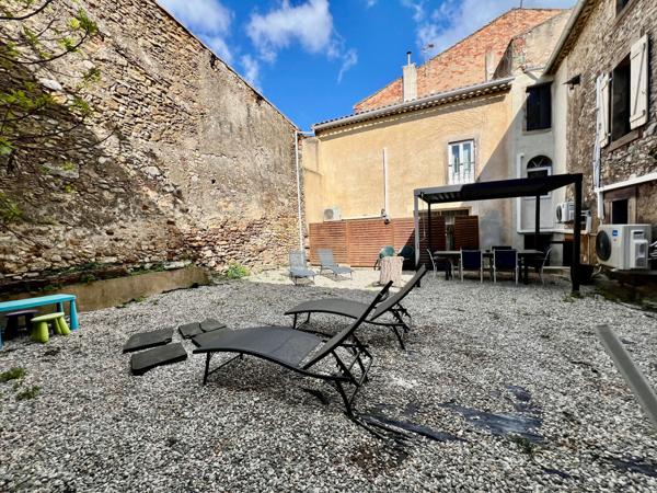 En exclusivité : Grande maison 214 m² – Idéal gîtes / chambres d’hôtes / demeure familiale – Jardin – Proche Lézignan-Corbières – 309 000 € FAI
