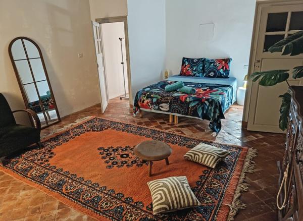 En exclusivité : Grande maison 214 m² – Idéal gîtes / chambres d’hôtes / demeure familiale – Jardin – Proche Lézignan-Corbières – 309 000 € FAI