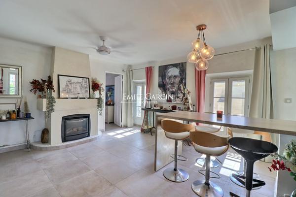 A vendre - Appartement rénové - Avignon Intra muros