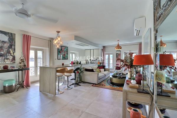 A vendre - Appartement rénové - Avignon Intra muros