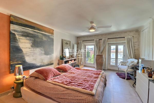 A vendre - Appartement rénové - Avignon Intra muros