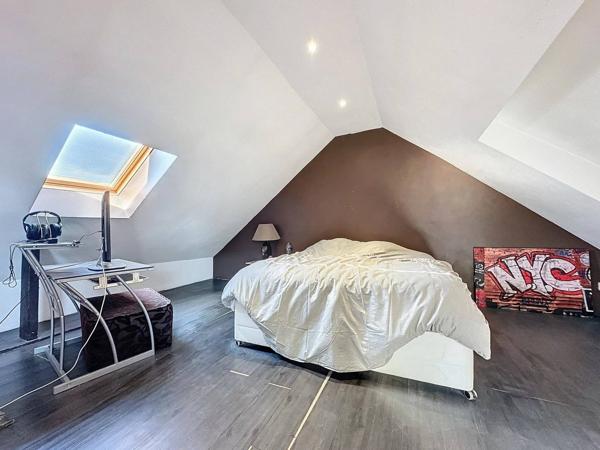 Deux maisons proche métro