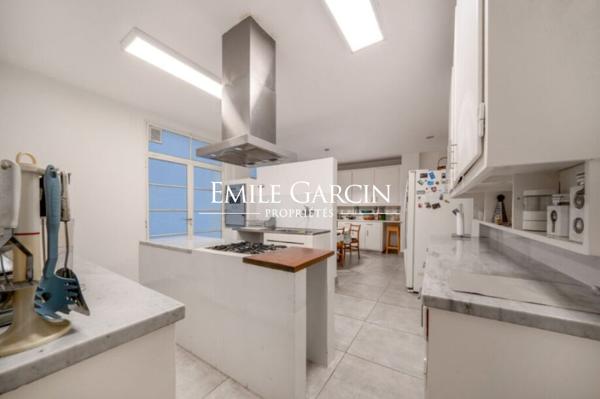 Appartement Parera 5 pièce(s) 332 m2
