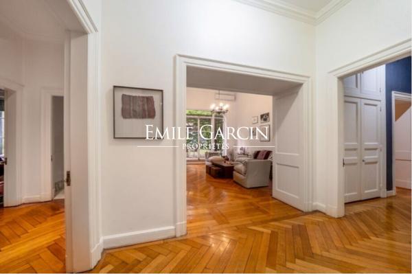 Appartement Parera 5 pièce(s) 332 m2