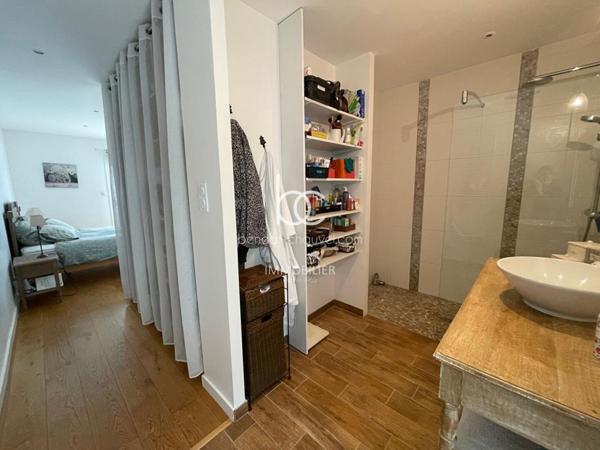 THEIX NOYALO Maison 6 pièces 155 m²