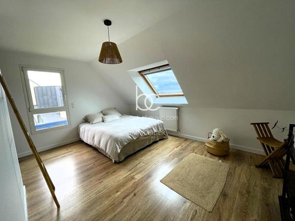 THEIX NOYALO Maison 6 pièces 155 m²