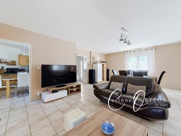Villa plain pied 4 chambres piscine - studio et dépendances
