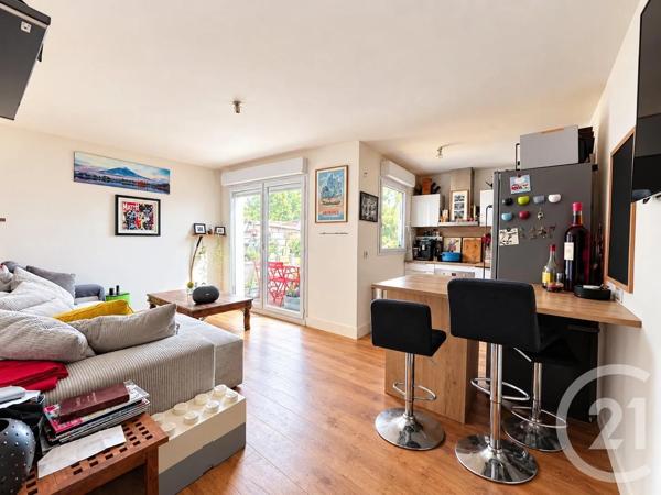 Appartement F3 à vendre  3 pièces - 53,23 m 2   FARGUES ST HILAIRE  - 33