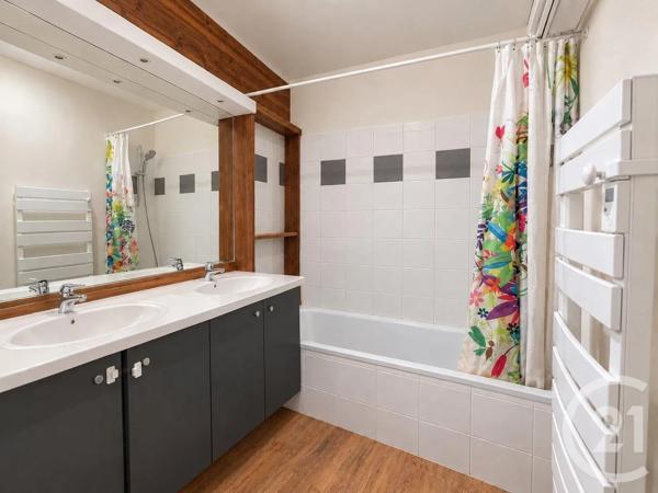 Appartement F3 à vendre  3 pièces - 53,23 m 2   FARGUES ST HILAIRE  - 33