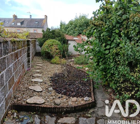 Maison à vendre 8 pièces 110 m² Bressuire