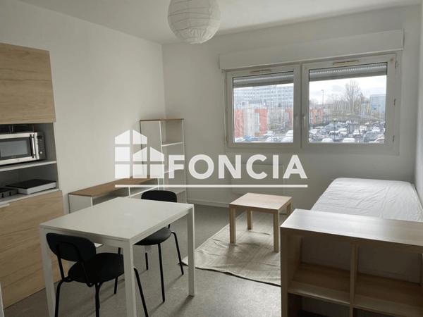 Location Studio meublé 23.34 m² - 17 AVENUE KENNEDY Orleans La Source 45100