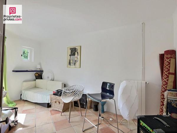 MAISON DE CHARME SUR LORGUES 217 M² AVEC PISCINE