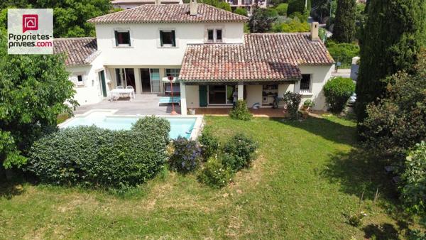 MAISON DE CHARME SUR LORGUES 217 M² AVEC PISCINE