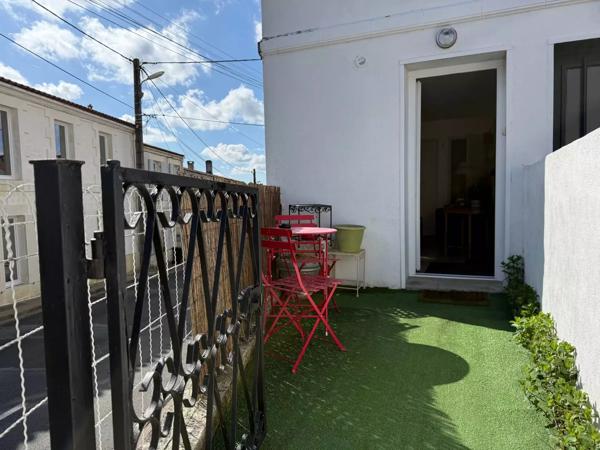 MAISON  - 2chs - Terrasse - BON ÉTAT
