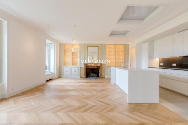 Location vide - Paris 75008- 4 pièces- 2 chambres- Avenue Montaigne