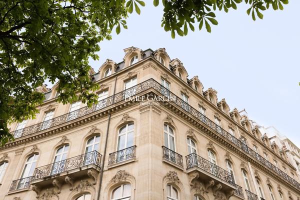 Location vide - Paris 75008- 4 pièces- 2 chambres- Avenue Montaigne