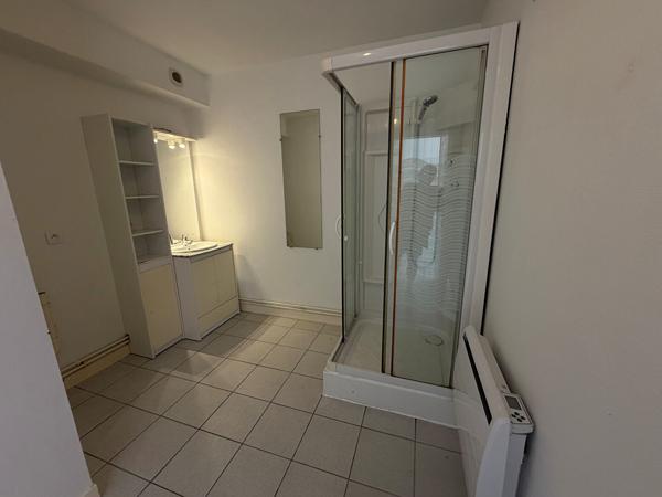 T.4 MAISON 105,24m² à BADEN avec jardinet et parking. , Baden