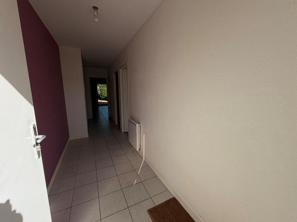 T.4 MAISON 105,24m² à BADEN avec jardinet et parking. , Baden