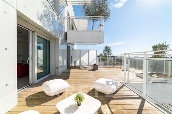 Appartement de standing avec terrasse