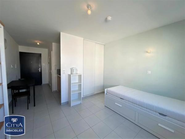 Appartement à louer 1 pièce 21.82m² Tours (37200)